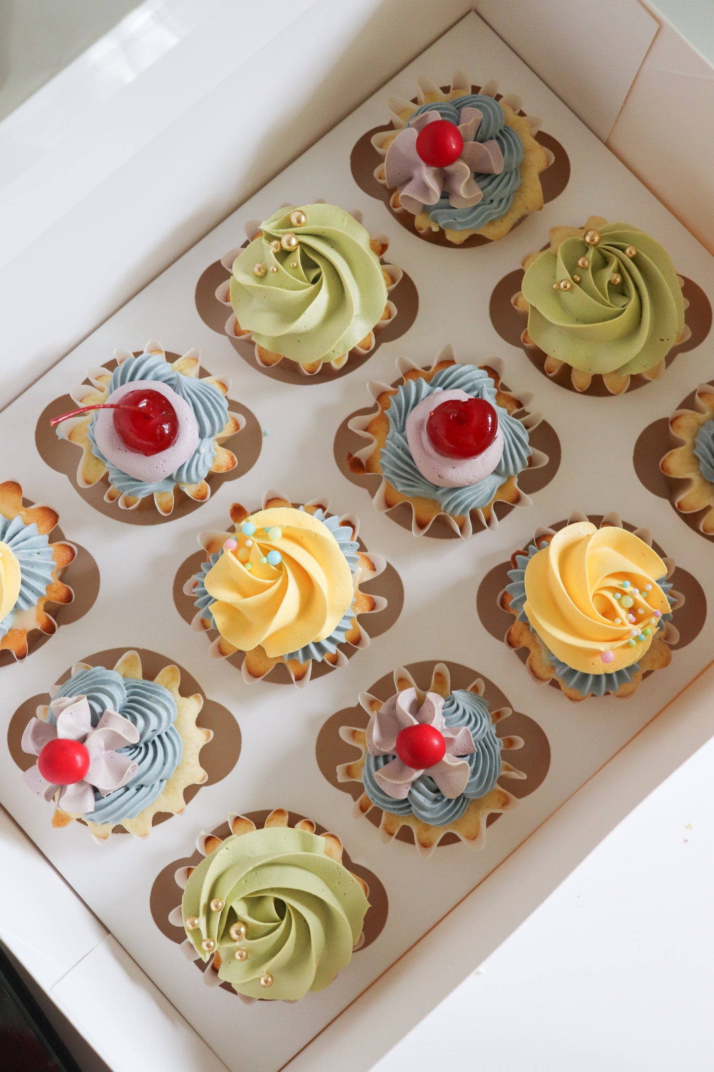 Mixed Piped Cupcakes